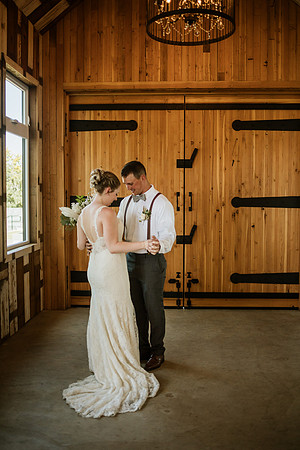 Brad-Jessica-Redland-Family-Farm-Oregon-City-Wedding-Photos-3494