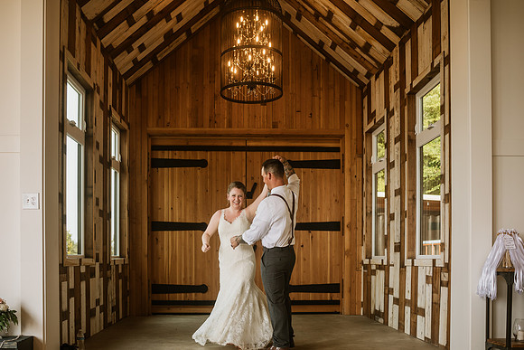 Brad-Jessica-Redland-Family-Farm-Oregon-City-Wedding-Photos-4353-2