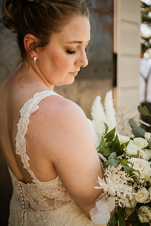 Brad-Jessica-Redland-Family-Farm-Oregon-City-Wedding-Photos-3737-2