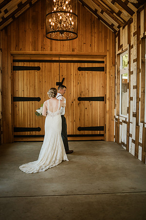 Brad-Jessica-Redland-Family-Farm-Oregon-City-Wedding-Photos-3479