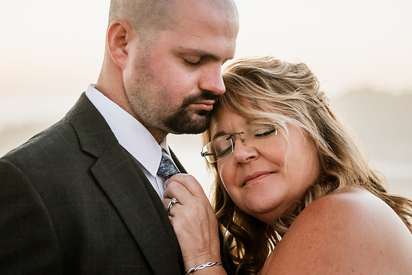 Tyler-Jennifer-Chinook-Winds-Casino-Lincoln-City-Oregon-Wedding-201