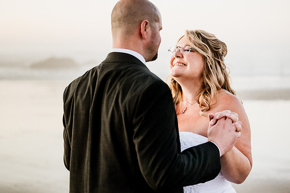 Tyler-Jennifer-Chinook-Winds-Casino-Lincoln-City-Oregon-Wedding-215