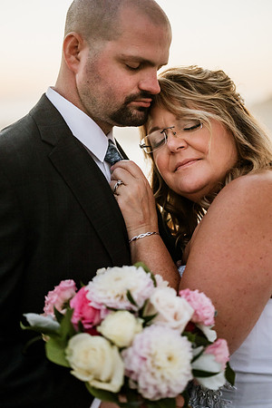 Tyler-Jennifer-Chinook-Winds-Casino-Lincoln-City-Oregon-Wedding-200