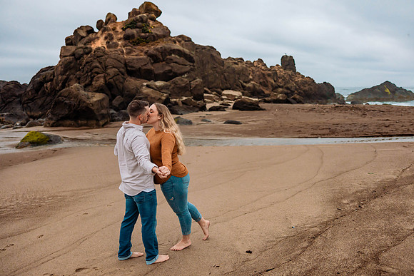 Giovanna-Engagement-Photos-Lincoln-City-Oregon-0031