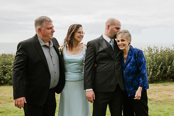 Tyler-Jennifer-Chinook-Winds-Casino-Lincoln-City-Oregon-Wedding-49