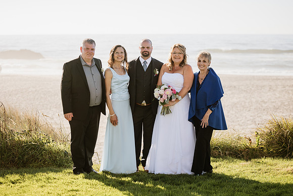 Tyler-Jennifer-Chinook-Winds-Casino-Lincoln-City-Oregon-Wedding-120