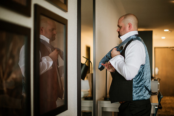 Tyler-Jennifer-Chinook-Winds-Casino-Lincoln-City-Oregon-Wedding-11