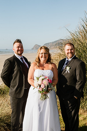 Tyler-Jennifer-Chinook-Winds-Casino-Lincoln-City-Oregon-Wedding-123