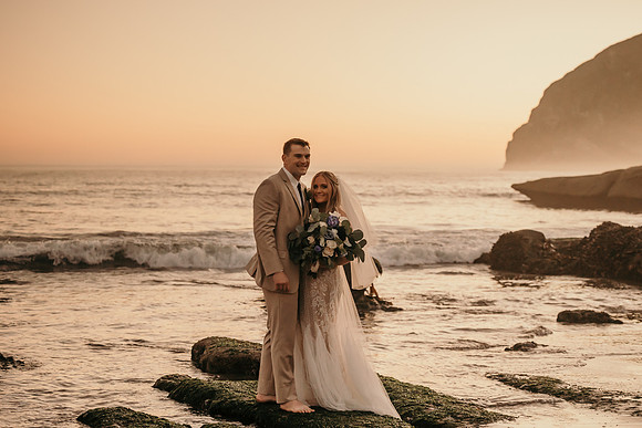 Michael-Annie-pacific-City-Cape-Kiwanda-Oregon-Elopement-2021-100