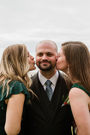 Tyler-Jennifer-Chinook-Winds-Casino-Lincoln-City-Oregon-Wedding-59