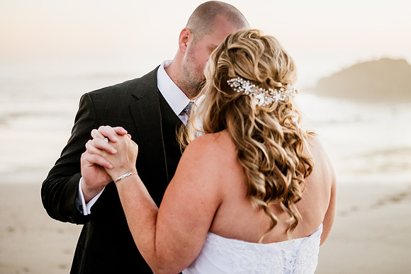 Tyler-Jennifer-Chinook-Winds-Casino-Lincoln-City-Oregon-Wedding-211