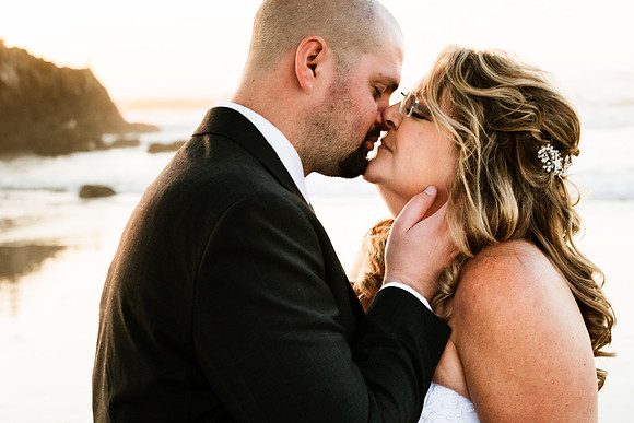 Tyler-Jennifer-Chinook-Winds-Casino-Lincoln-City-Oregon-Wedding-156