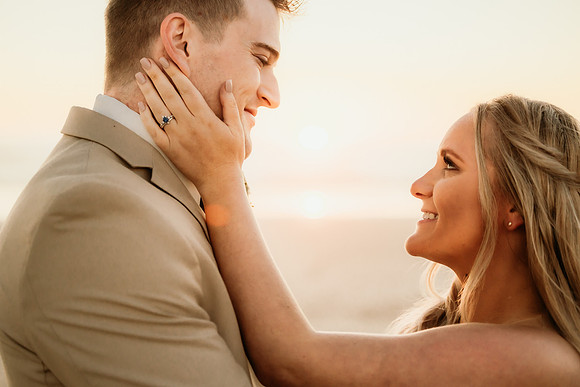 Michael-Annie-pacific-City-Cape-Kiwanda-Oregon-Elopement-2021-94