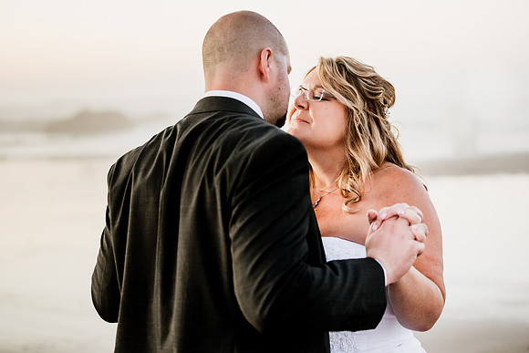 Tyler-Jennifer-Chinook-Winds-Casino-Lincoln-City-Oregon-Wedding-213