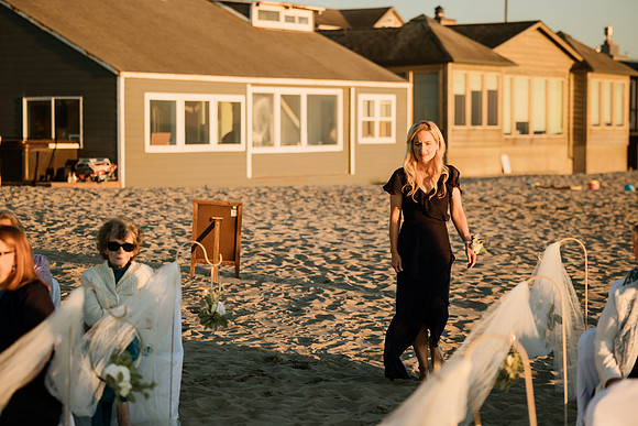 Michael-Annie-pacific-City-Cape-Kiwanda-Oregon-Elopement-2021-50