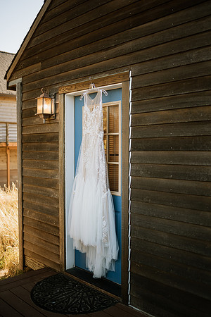 Michael-Annie-pacific-City-Cape-Kiwanda-Oregon-Elopement-2021-1
