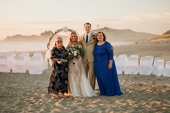 Michael-Annie-pacific-City-Cape-Kiwanda-Oregon-Elopement-2021-73