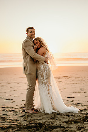 Michael-Annie-pacific-City-Cape-Kiwanda-Oregon-Elopement-2021-82