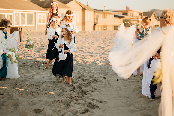 Michael-Annie-pacific-City-Cape-Kiwanda-Oregon-Elopement-2021-51