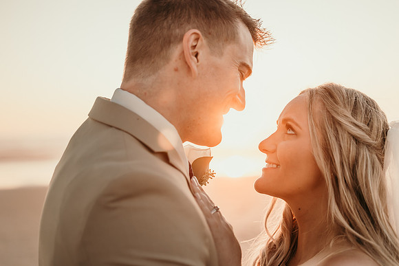 Michael-Annie-pacific-City-Cape-Kiwanda-Oregon-Elopement-2021-80