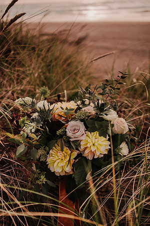 Ian-Bonnie-Rockaway-Beach-Sandbar-Oregon-Elopement-Wedding-photos-1201