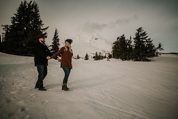 Nicholas-Christina-Salmonberry-Inn-Lincoln-City-Oregon-Elopement-Photos-9152