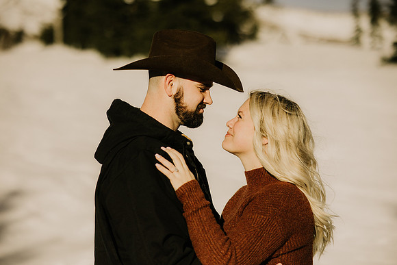 Gage-Mckayla-Timberline-Lodge-Mount-Hood-Oregon-Engagemnet-Photos-8738