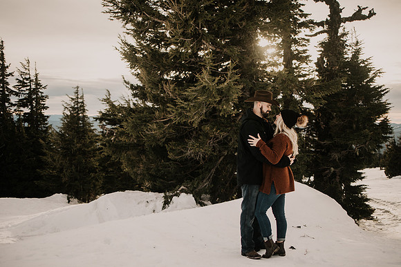 Gage-Mckayla-Timberline-Lodge-Mount-Hood-Oregon-Engagemnet-Photos-9409