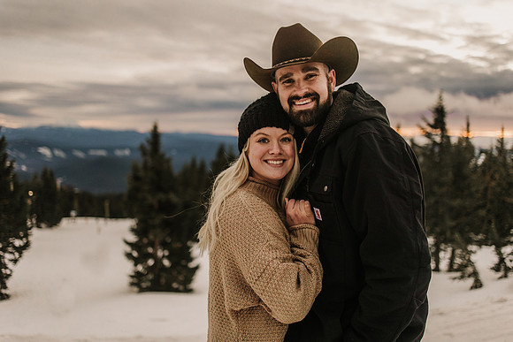 Gage-Mckayla-Timberline-Lodge-Mount-Hood-Oregon-Engagemnet-Photos-9784