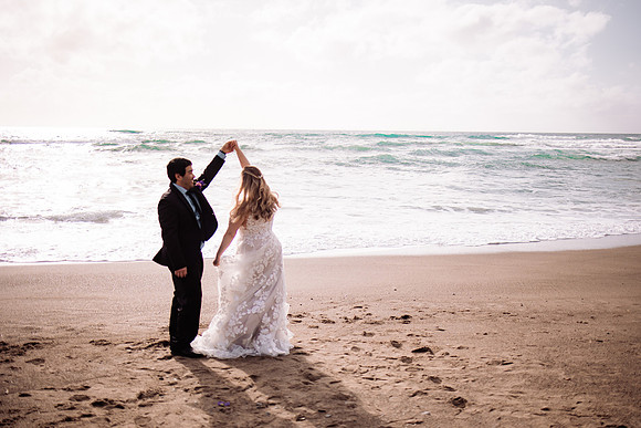 Darrick-Hillary-Gleneden-Oregon-Beach-Elopement-Photos
