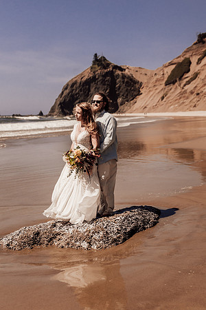 Ty-Sandy-lincoln-city-oregon-roads-end-elopement-photographer-9868