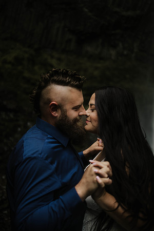 Dave-Jessica-Latourelle-Waterfall-Oregon-Engagement-Photos (18 of 95)