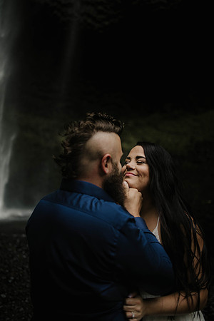 Dave-Jessica-Latourelle-Waterfall-Oregon-Engagement-Photos (20 of 95)