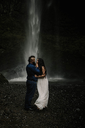 Dave-Jessica-Latourelle-Waterfall-Oregon-Engagement-Photos (24 of 95)