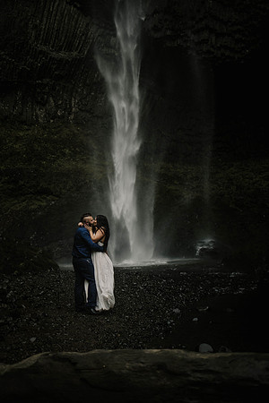 Dave-Jessica-Latourelle-Waterfall-Oregon-Engagement-Photos (27 of 95)