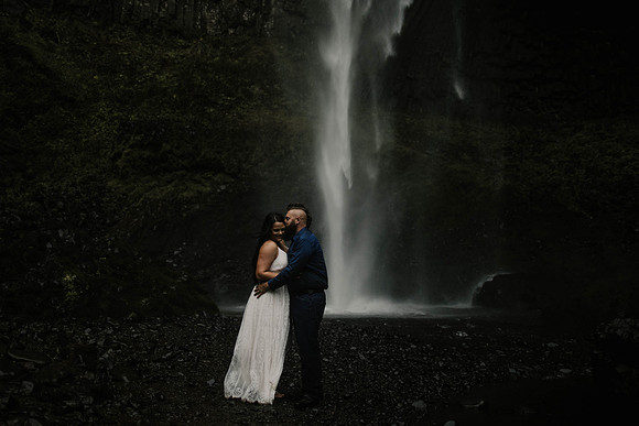 Dave-Jessica-Latourelle-Waterfall-Oregon-Engagement-Photos (30 of 95)