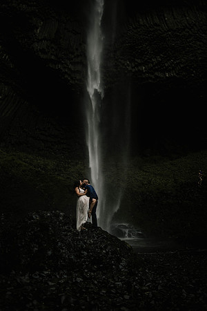 Dave-Jessica-Latourelle-Waterfall-Oregon-Engagement-Photos (31 of 95)