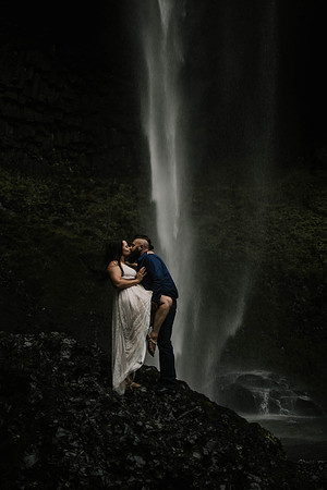 Dave-Jessica-Latourelle-Waterfall-Oregon-Engagement-Photos (32 of 95)