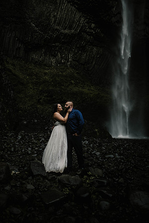 Dave-Jessica-Latourelle-Waterfall-Oregon-Engagement-Photos (39 of 95)