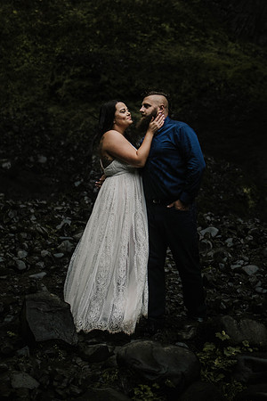 Dave-Jessica-Latourelle-Waterfall-Oregon-Engagement-Photos (40 of 95)