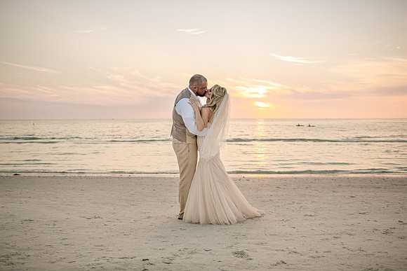 Molly-Jake-Saint-Pete-Beach-Destination-Wedding-Photos-0355-2