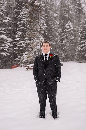 Tyler-Brittani-Lake-Priest-Idaho-Winter-Snow-Wedding-2021-03233