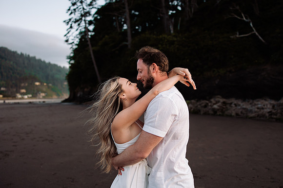 Kannon-Ashley-Surpise-Proposal-Rock-Neskowin-Oregon-Photos (53 of 94)