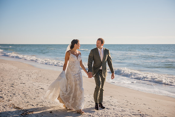 Bennett-Tamra-Sunset-Beach-House-Wedding-Saint-Peterburg-Florida-2021-7380