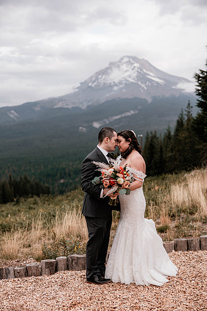 Sean-Stellar-Ski-Bowl-Mount-Hood-Oregon-Wedding-7174