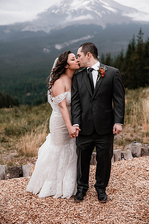 Sean-Stellar-Ski-Bowl-Mount-Hood-Oregon-Wedding-7225