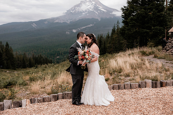 Sean-Stellar-Ski-Bowl-Mount-Hood-Oregon-Wedding-7175