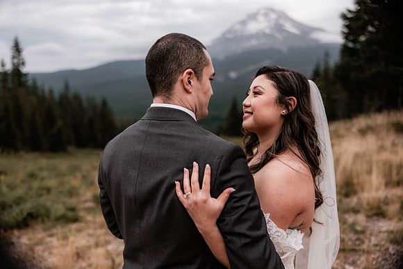Sean-Stellar-Ski-Bowl-Mount-Hood-Oregon-Wedding-7191