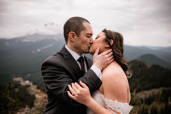 Sean-Stellar-Ski-Bowl-Mount-Hood-Oregon-Wedding-6442