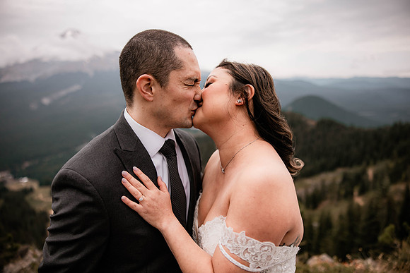 Sean-Stellar-Ski-Bowl-Mount-Hood-Oregon-Wedding-6432